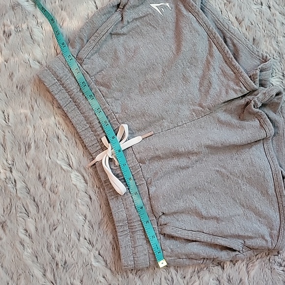 Gymshark Grey Shorts, Women's Size Large, Great Condition! - Picture 2 of 8